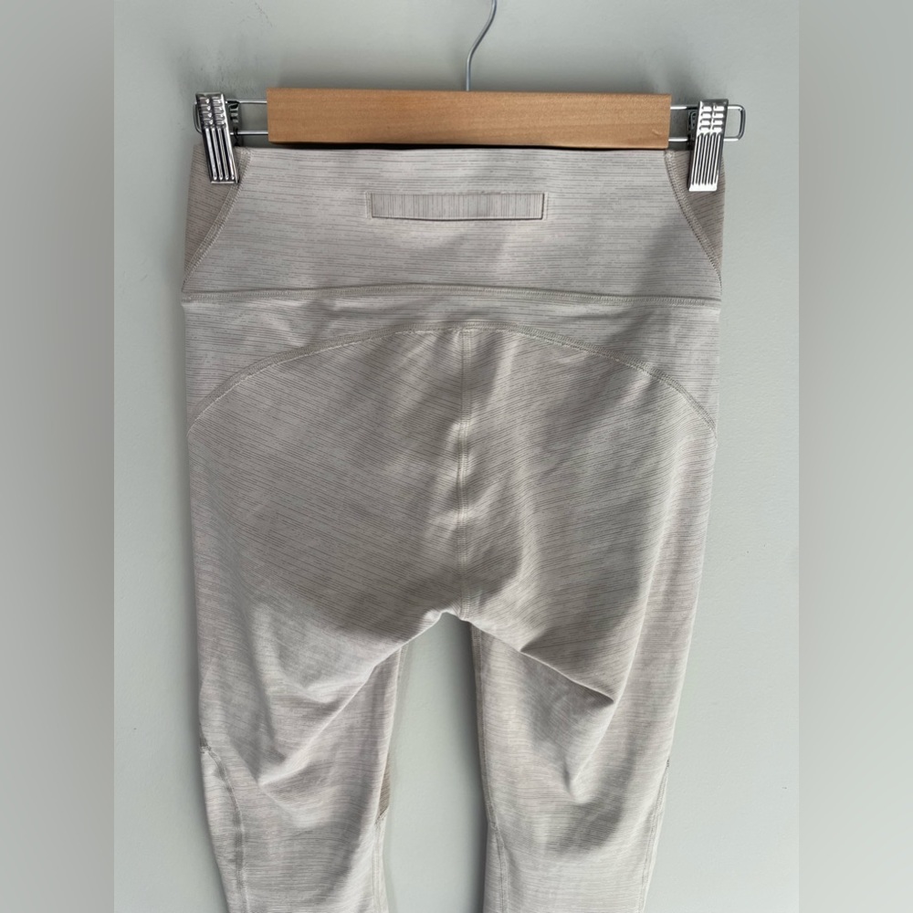 Outdoor voices tech sweat two tone colorblock 7/8 leggings - Picture 7 of 14